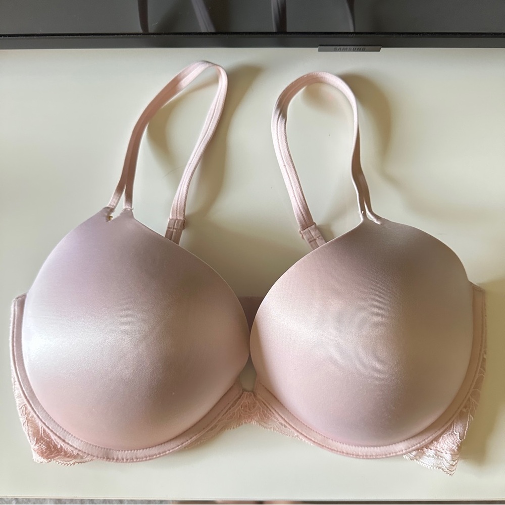 Victoria’s Secret Very Sexy Push-Up Bra 34DD